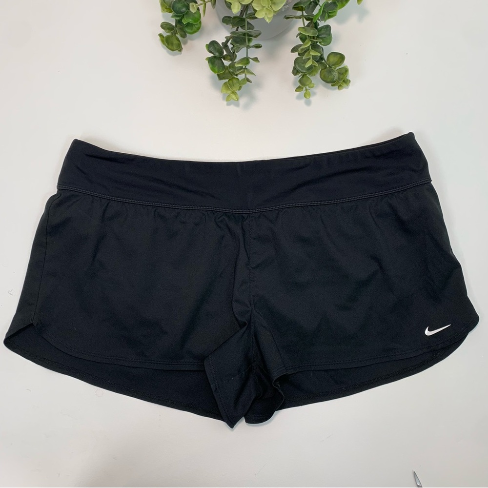 Nike Women’s Element Board Short Black Size XL - Picture 2 of 9